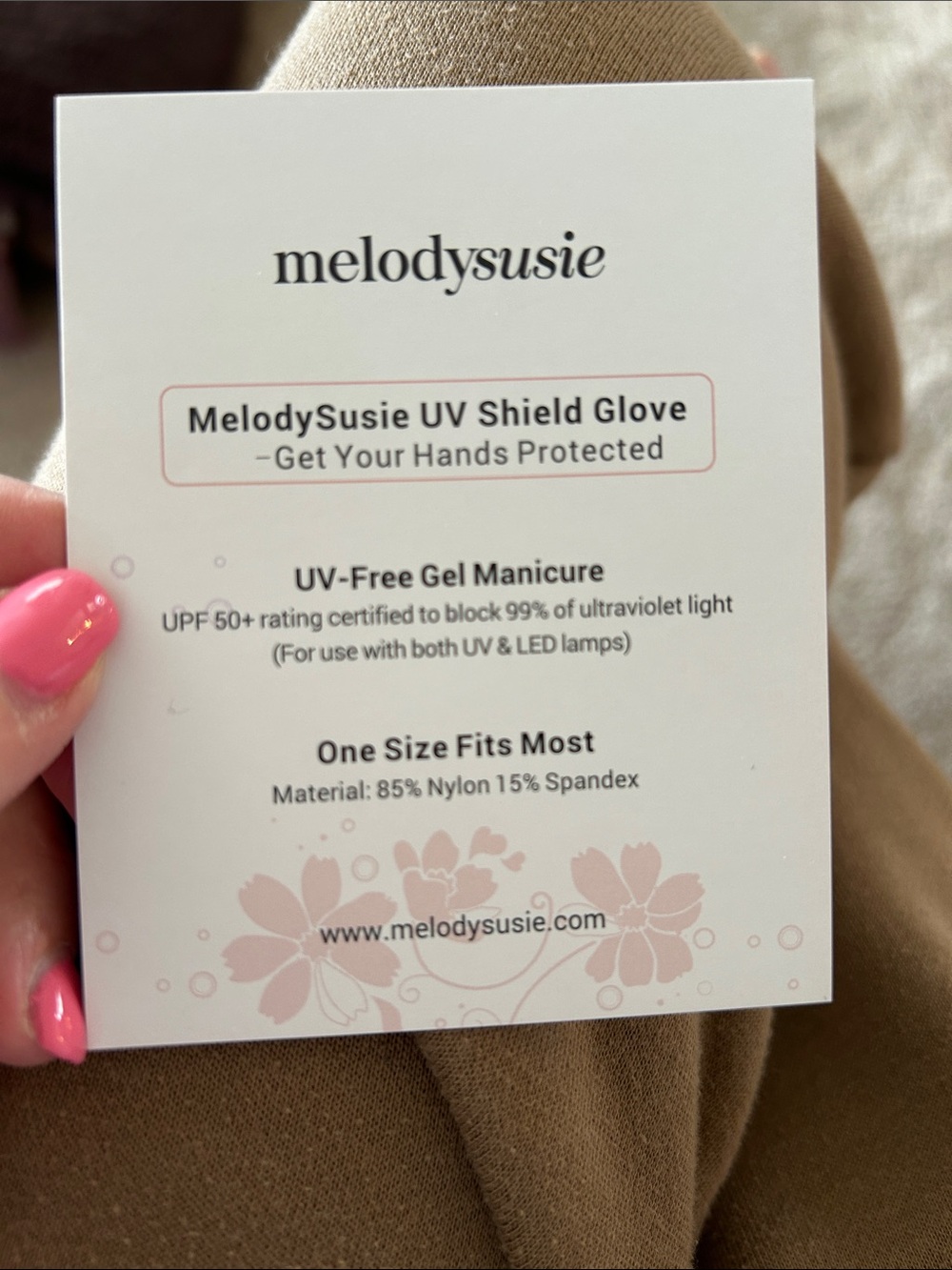 MelodySusie UV Shield Gloves in Black - Picture 5 of 5